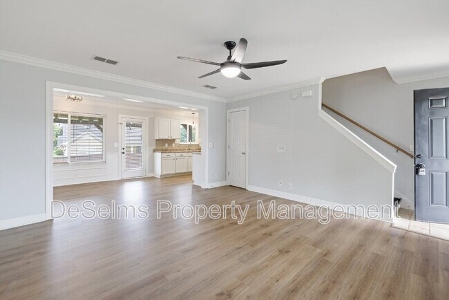 Building Photo - 873 Maricopa Dr