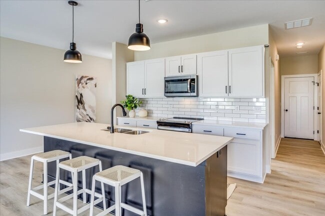 Building Photo - Fox Creek-Maggie Plan