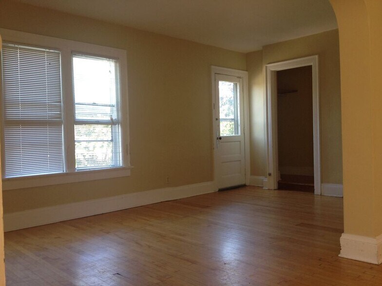 Building Photo - 2916 N Cramer St