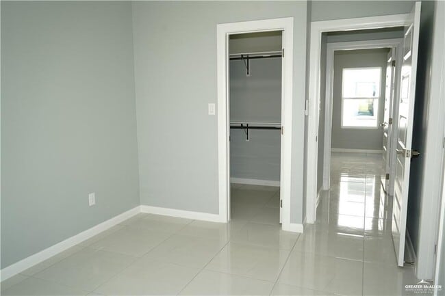 Building Photo - 13 San Andres