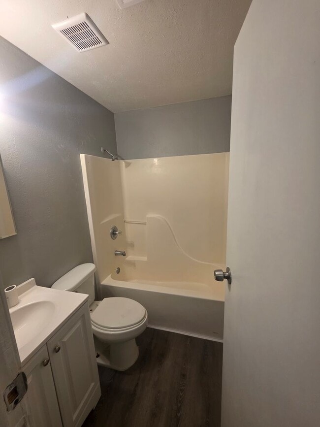 Building Photo - Charming 3-bedroom, 1-bath home in Cahokia!