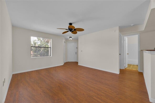 Building Photo - 3012 Parkway Blvd