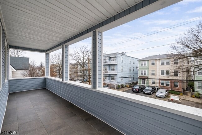 Building Photo - 64 N 13th St