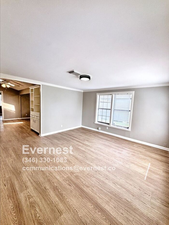 Building Photo - 5311 Gano St