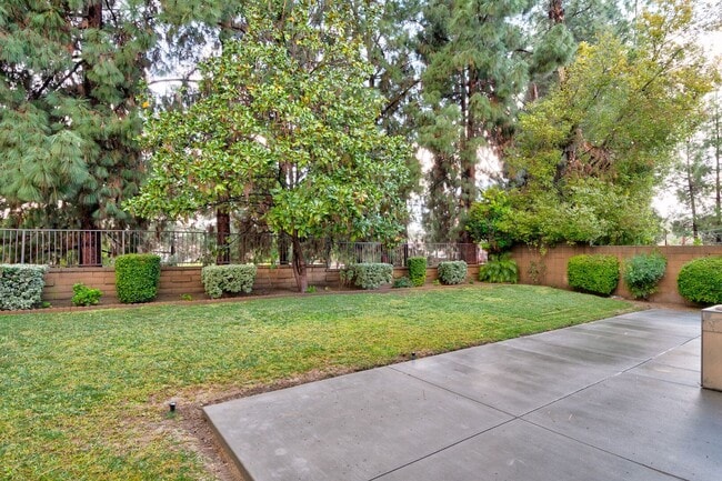 Building Photo - 20 Comanche Cir