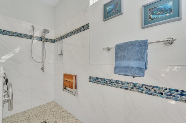 Building Photo - 49 Penny Creek Dr