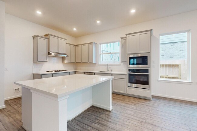 Building Photo - 21622 Laggan Clf Ln