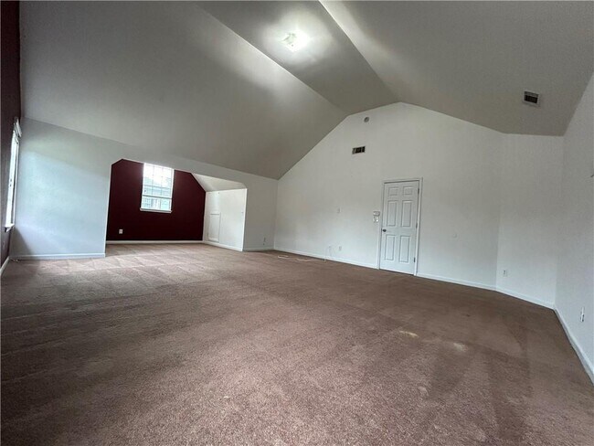 Building Photo - 1040 Baltic Way