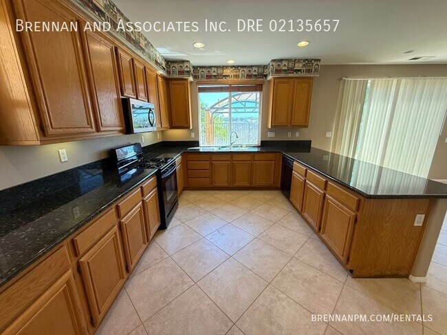 Building Photo - 2122 Corte Condesa
