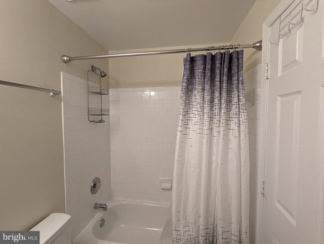 Building Photo - 141 Winslow Pl