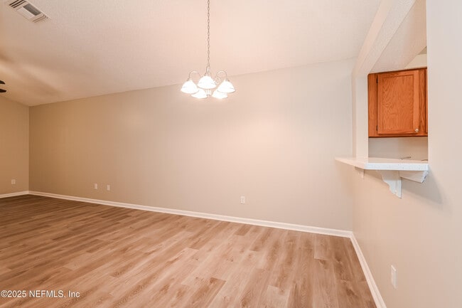 Building Photo - 12595 Ashmore Green Dr N