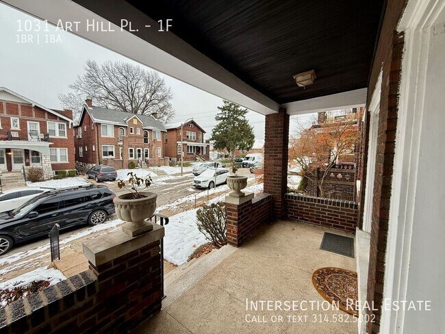 Building Photo - 1031 Art Hill Pl