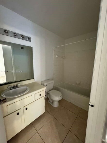 Building Photo - 3350 Pinewalk Dr N