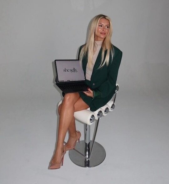 Building Photo - 1322 Pines Ln