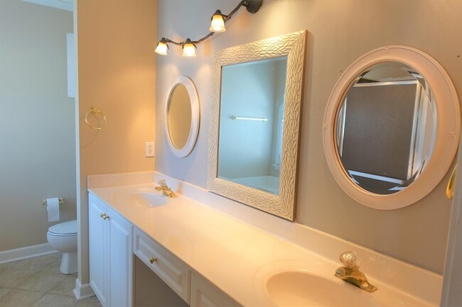 Building Photo - 30 Cedar Rock Dr