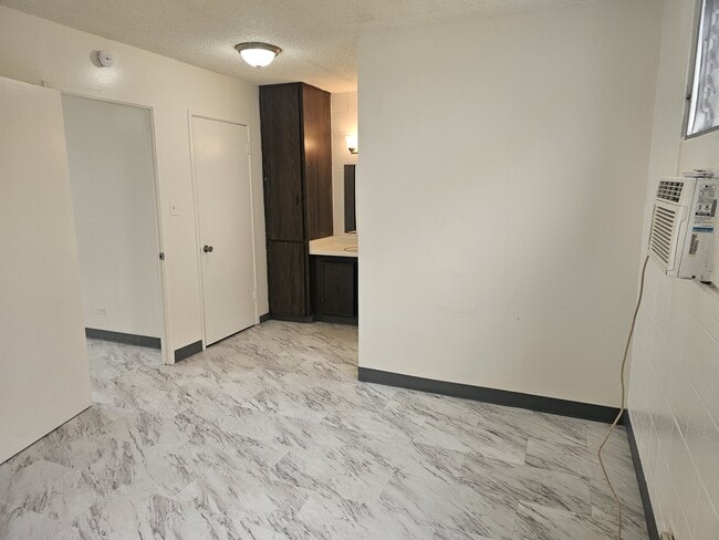 Building Photo - 94-961-961 Kahuamoku Pl