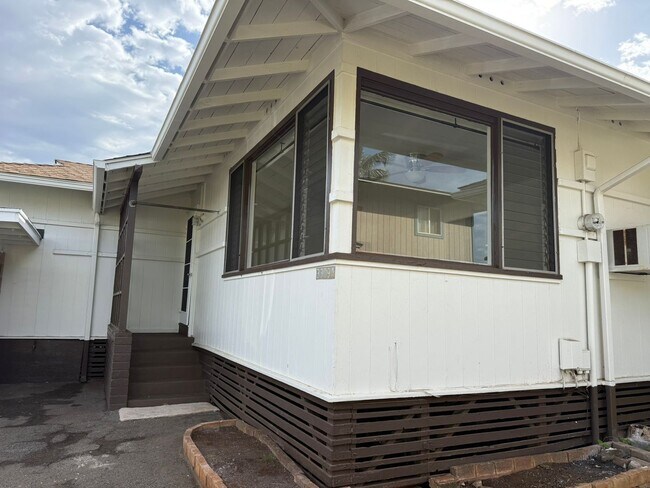 Building Photo - Newly Renovated 3-Bedroom, 1-Bathroom Sing...