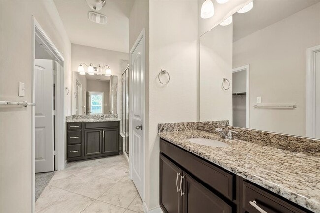 Building Photo - 307 Limestone Creek