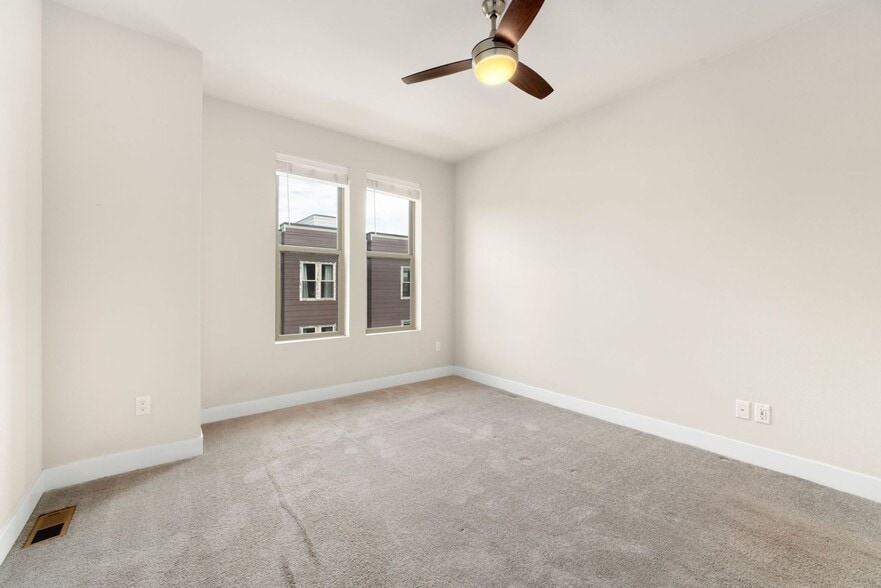 Building Photo - 1276 W 11th Ave