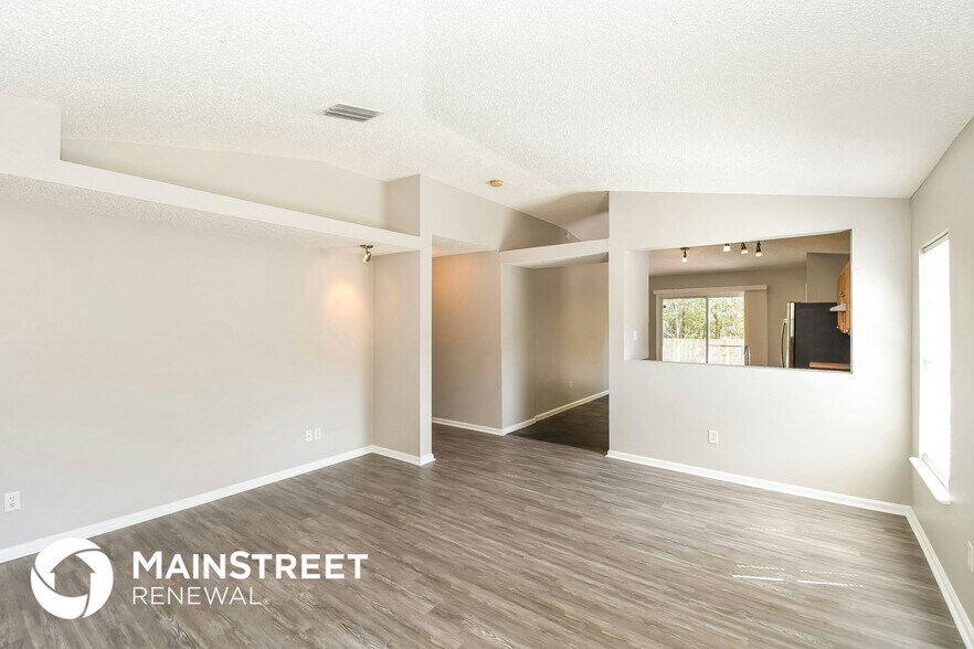 Building Photo - 1228 Spring Creek Ct