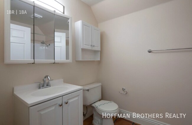 Building Photo - 227 16th St