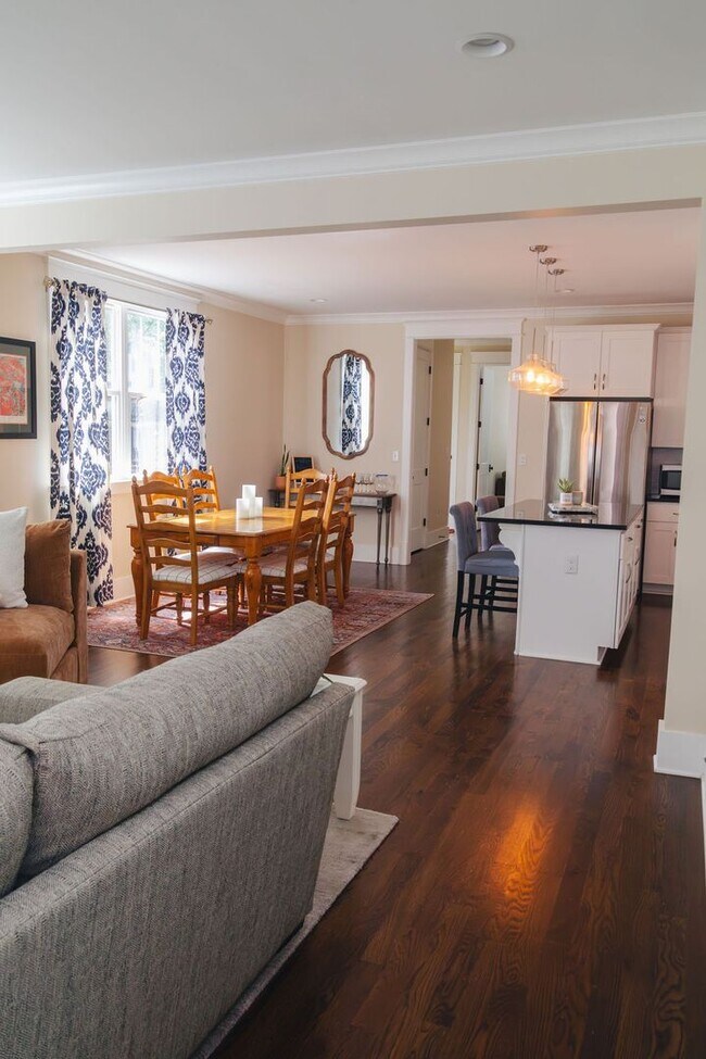 Building Photo - Beautiful 3 bedroom Home for Rent, middle of The Nations with a "4th"/bonus room