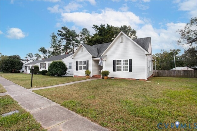 Building Photo - 6817 Kensington Ave