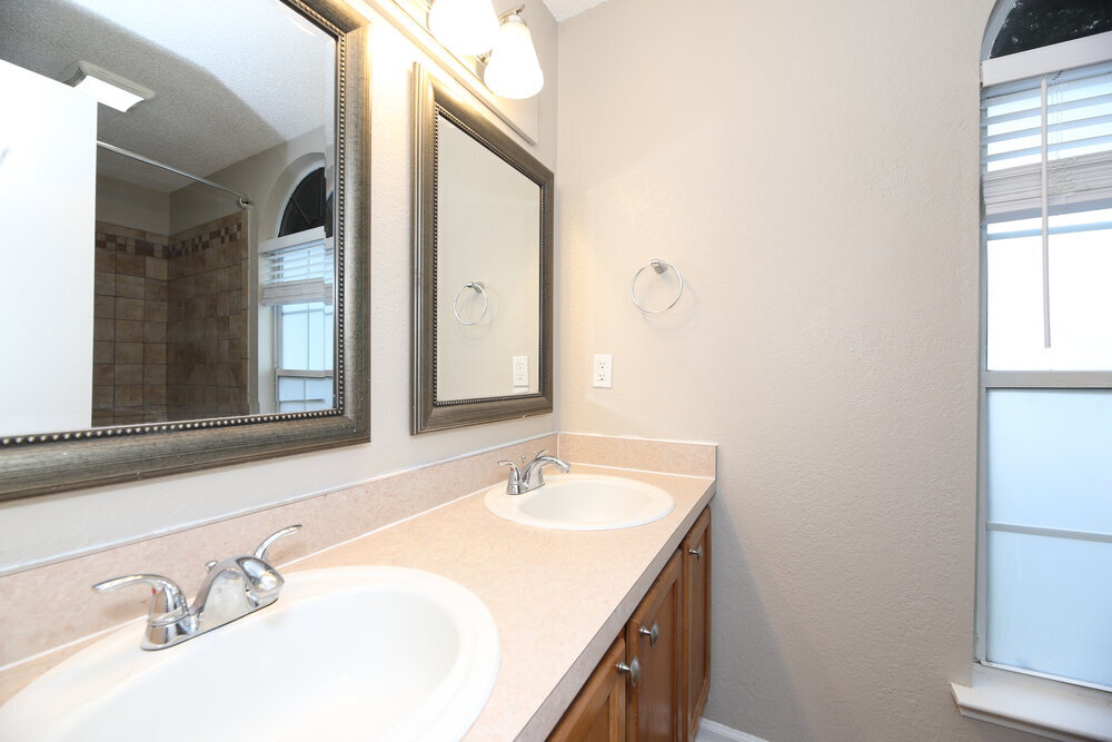 Building Photo - 12356 Sondra Cove Ct