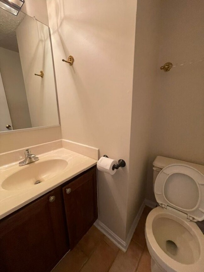 Building Photo - 806 Flagler Dr