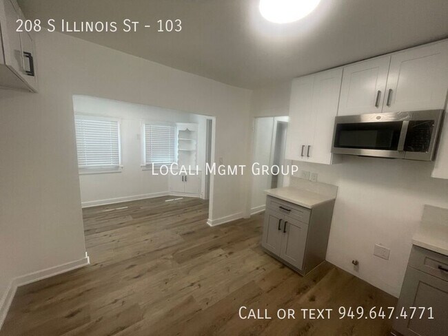 Building Photo - 208 S Illinois St