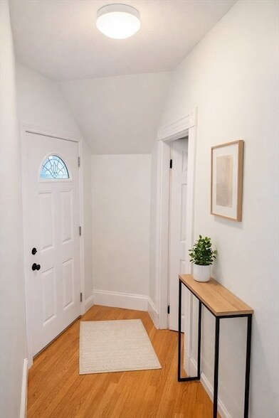 Building Photo - 58 Bennett St