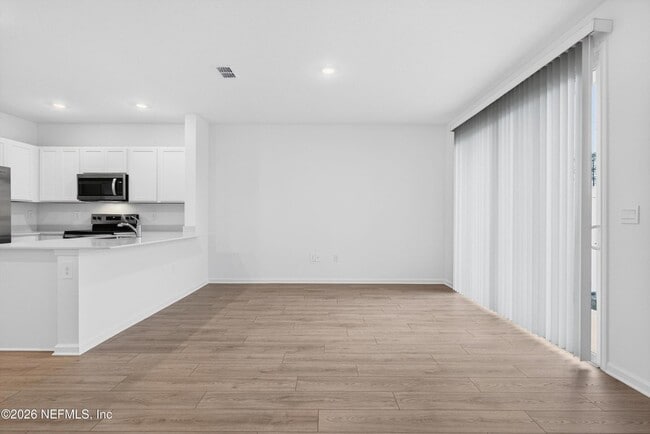 Building Photo - 1460 Jeremiah St