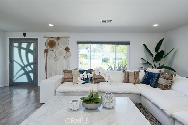 Building Photo - 6550 Smoke Tree Ave