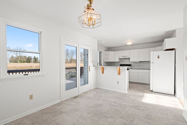 Building Photo - Beautifully Renovated Townhome in The Ridings at Brookside – Macungie