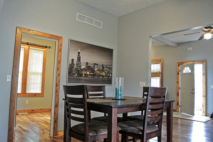 dinning room. - 1104 West Taylor Street