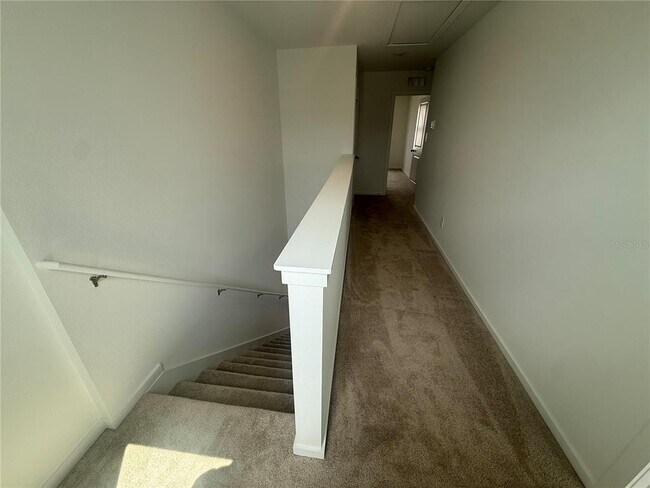Building Photo - 1562 Plank Pl