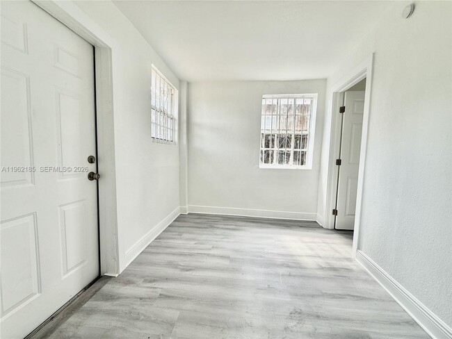 Building Photo - 5720 NW 23rd Ave