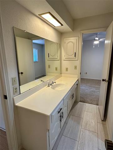Building Photo - 7145 Crooked Oak Dr
