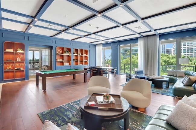 Building Photo - 2655 S Bayshore Dr