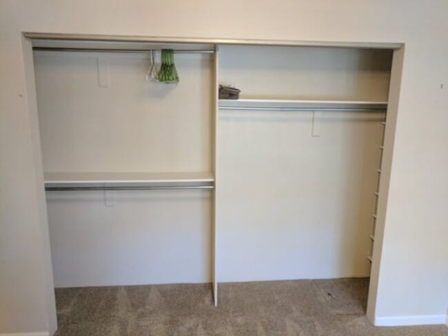 Building Photo - 4842 E Kentucky Ave