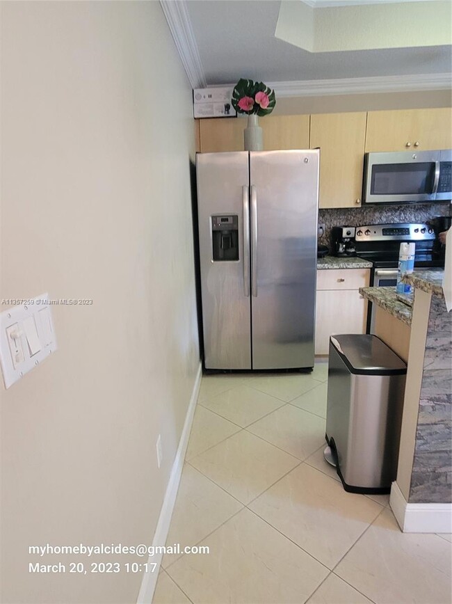 Building Photo - 4967 Tradewinds Ter