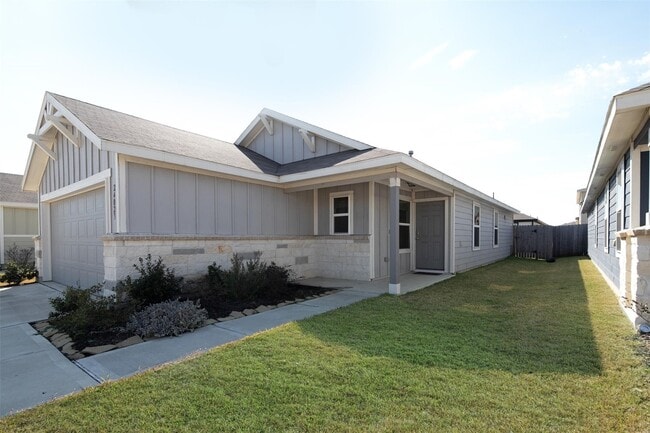 Building Photo - 24023 Swather Wy