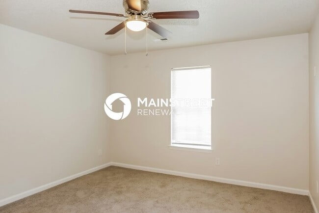 Building Photo - 3 Bedroom Pet-Friendly Home in Toney, AL w...