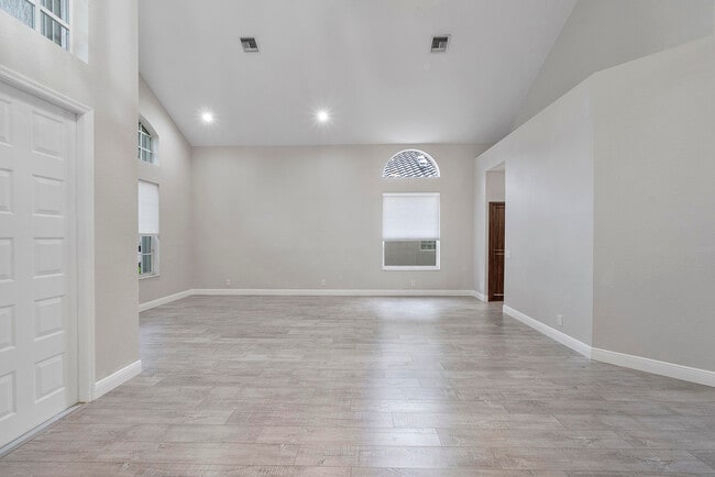 Building Photo - 6364 NW 78th Dr