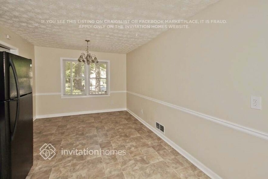 Building Photo - 3155 Arden Way SW