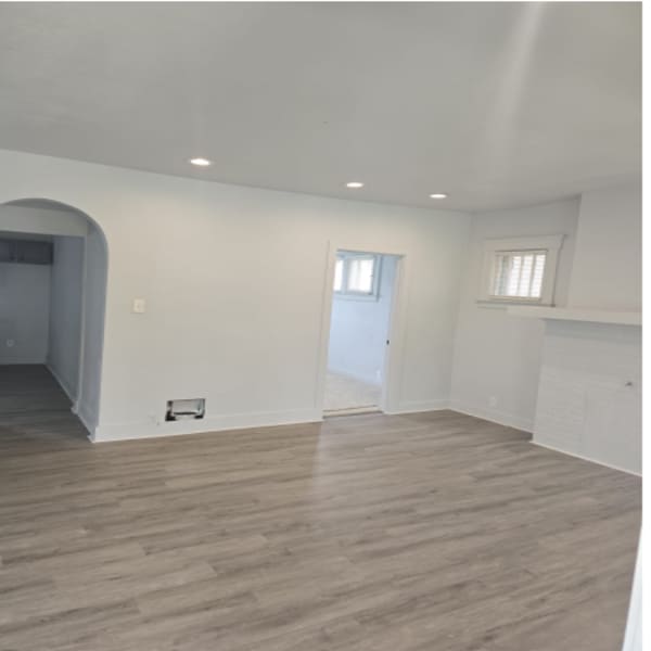 Building Photo - 3237 Virginia Park St