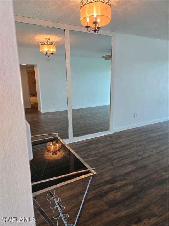 Building Photo - 1580 Pine Valley Dr