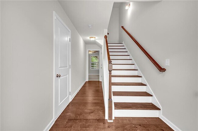 Building Photo - 893 Society Cir