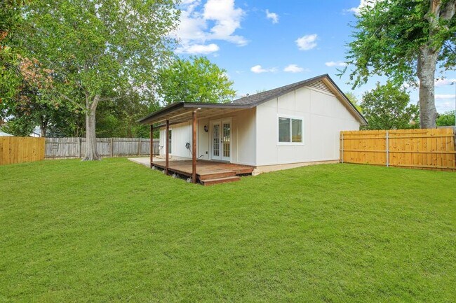 Building Photo - 6702 Boleynwood Dr