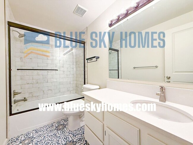 Building Photo - 3828 E Wormwood Ct